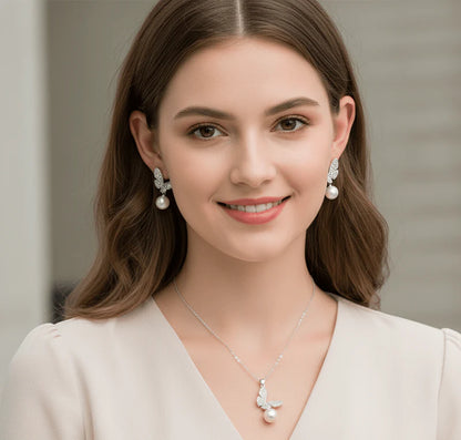 Elegant Butterfly Pearl Jewelry Set – Necklace & Earrings Available in Gold & Silver